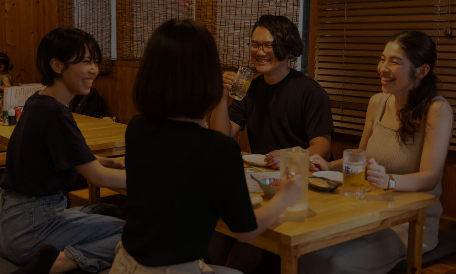 飲み会シーン